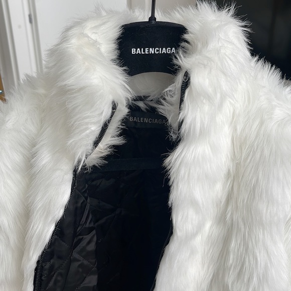 Balenciaga Faux Fur Jacket || Size 36 || BRAND NEW - Picture 4 of 7